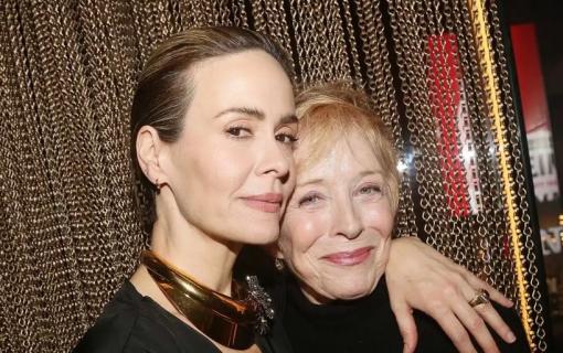 SarahPaulson-HollandTaylor_4.jpg